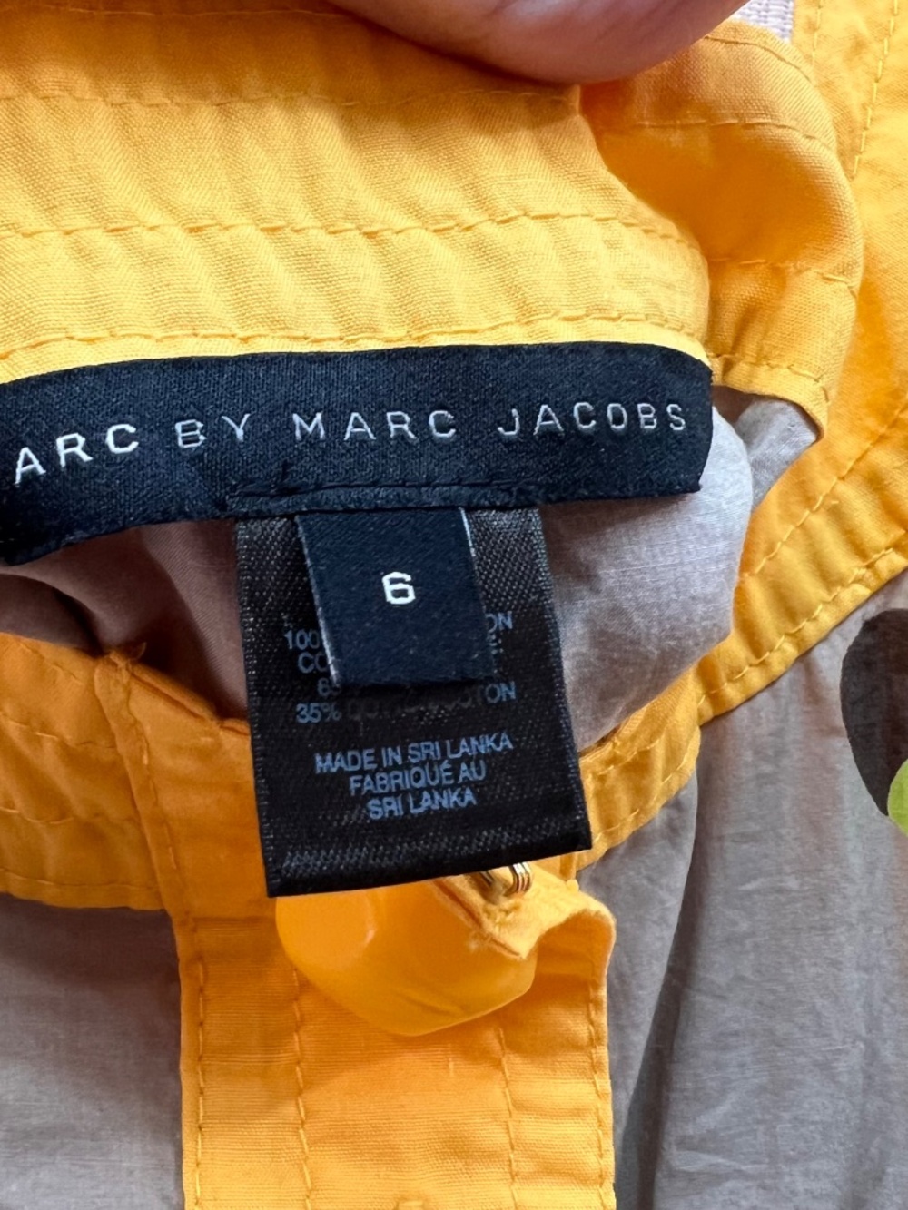 Marc by Marc Jacobs Women's Tank top. Gray/Yellow Acorn Hearts. Button-Up. Size6 - Picture 9 of 13